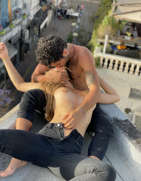 Foto di nudo di fuga di OnlyFans di Sheerle Dove