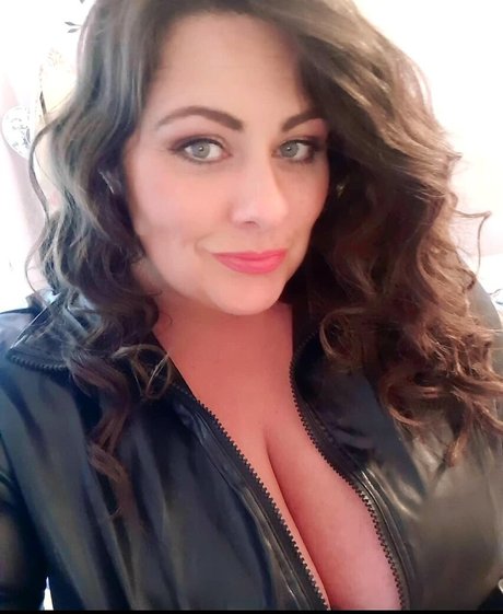 Обнаженная фотография утечки OnlyFans от Annie