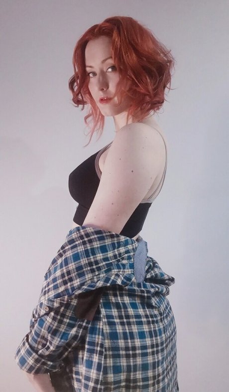 Oniksiya Sofinikum naked leaks OnlyFans pic