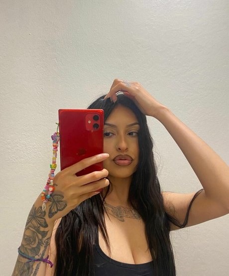 Обнаженная фотография утечки OnlyFans от Listapia