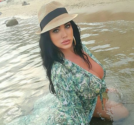 Naken läckt OnlyFans-bild av Marika Fruscio