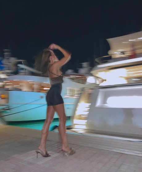 Paulagonu naked leaks OnlyFans pic