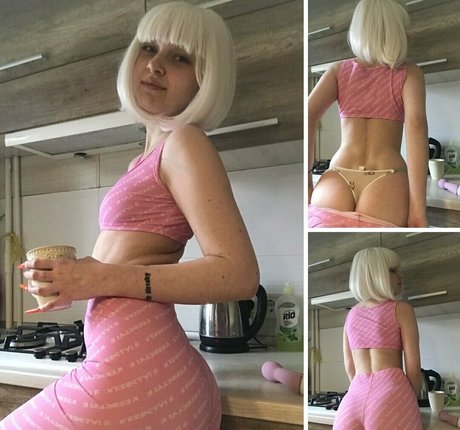 Nahá fotka uniklých OnlyFans od Yourstacybarbie