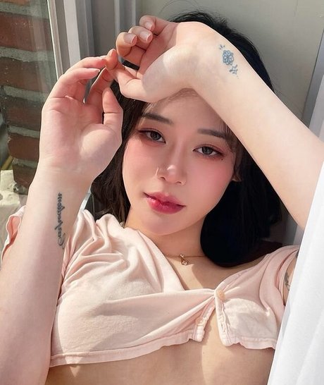 Nahá fotka uniklých OnlyFans od Serenity247