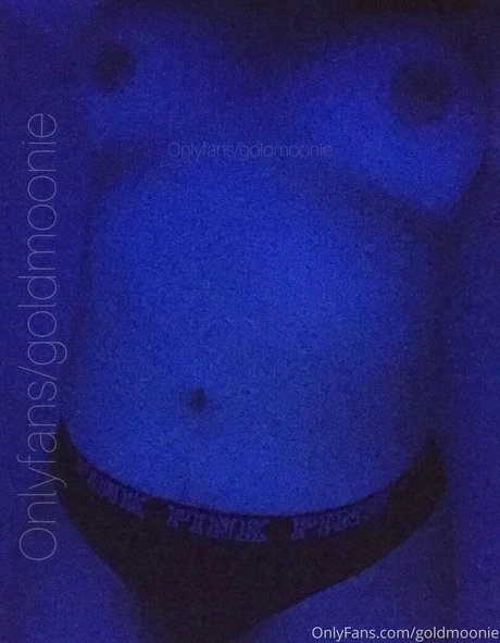Goldmoonie OnlyFansリークヌード写真