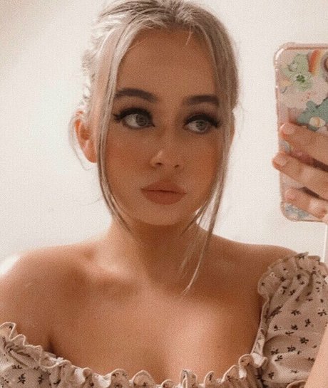 Photo nue de fuite OnlyFans de Lilhunnixo