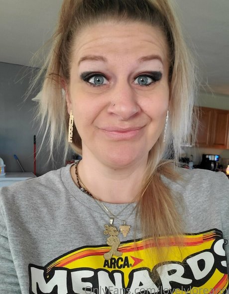 Lovelyloreann naked leaks OnlyFans pic