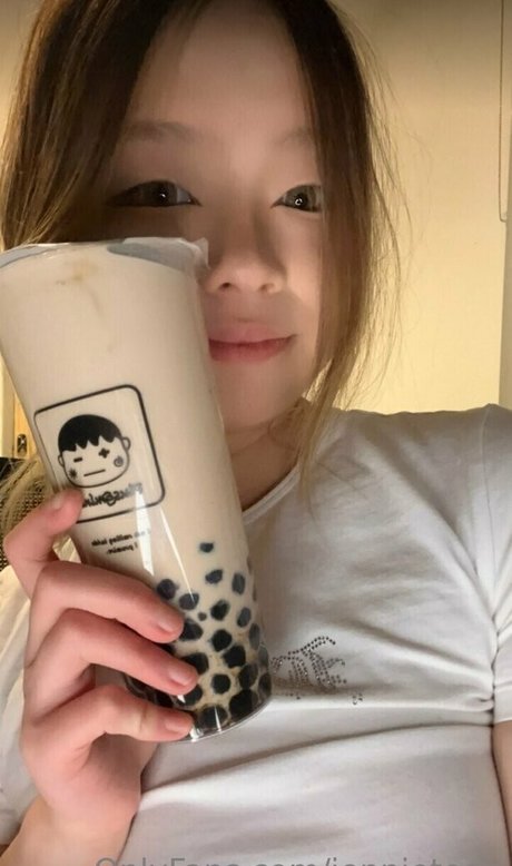 Foto nua vazada do OnlyFans de Jennieteen