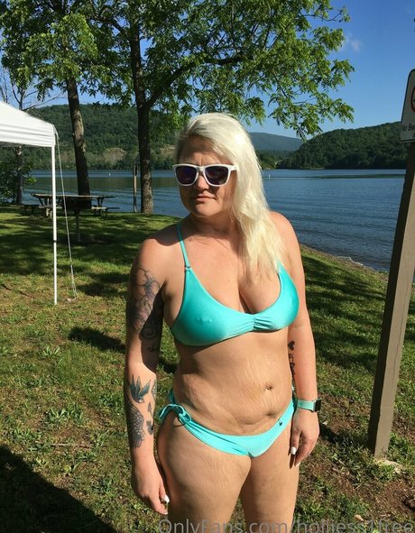 Holliess1free OnlyFansリークヌード写真