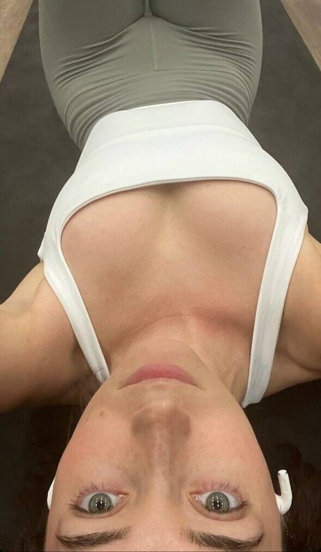 Kira Schmitt OnlyFans 유출 누드 사진