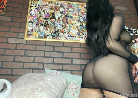 Foto desnuda filtrada de OnlyFans de Vampaliciousss