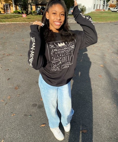 Nacktes geleaktes OnlyFans-Foto von Elyse Rey