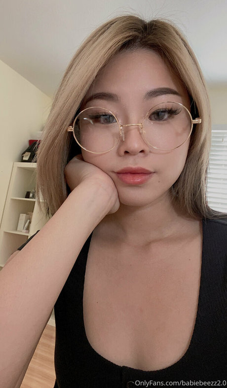 Обнаженная фотография утечки OnlyFans от Babiebeezz20