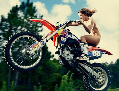 Naken läckt OnlyFans-bild av Tarah Gieger