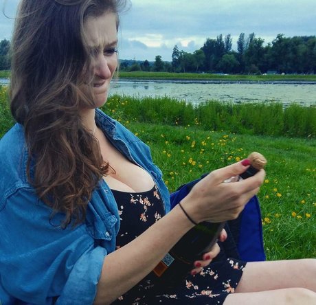 Naakte gelekte OnlyFans-foto van Rachel H