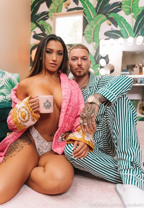 Nahá fotka uniklých OnlyFans od Alexandkellz